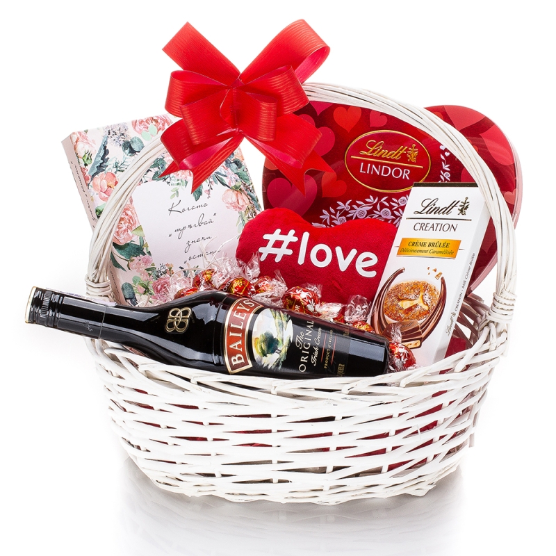 Подаръчна кошница So much LOVE - 157