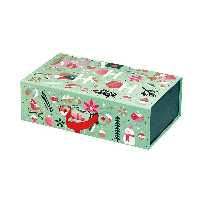 Christmas Gift Box with Red Wine, Lemon Cake and French Macarons – 1076